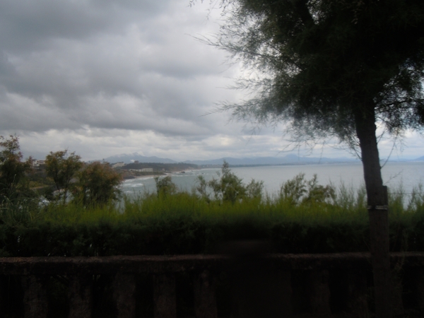 wolken over Biarritz