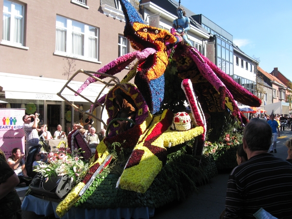 Sint Gillis Dendermonde Bloemencorso 069