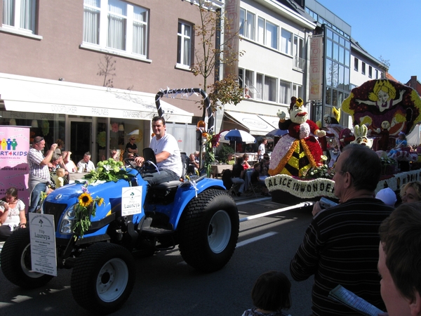 Sint Gillis Dendermonde Bloemencorso 081