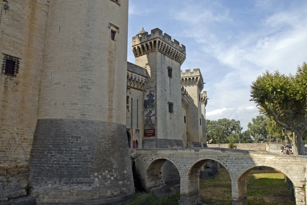 Tarascon, chateau, Provence