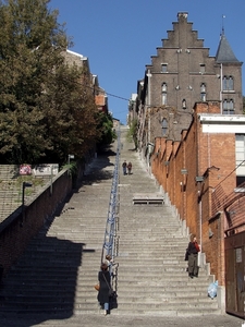 Luik _Montagne de Bueren, beneden 2