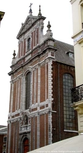 Sint-Truiden _Minderbroederskerk, zijzicht