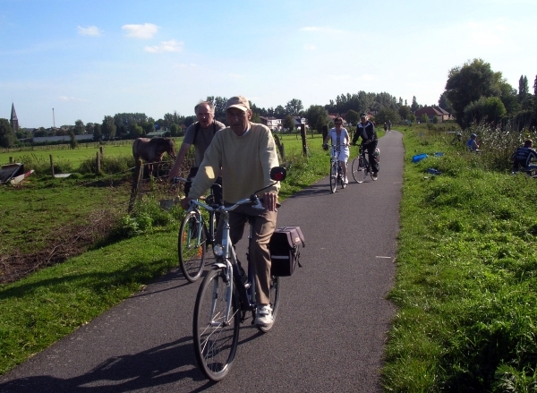 050 Pasar Erembodegem Fietstocht naar OLV Lombeek -  11.09.10