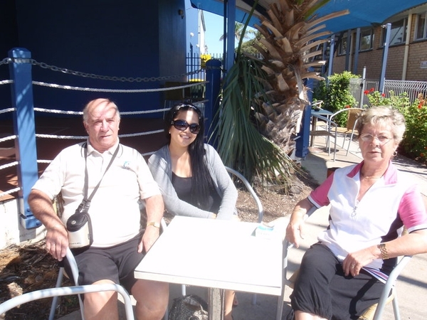 Hugo, Jhoy, Nancy in Hervey-Bay.