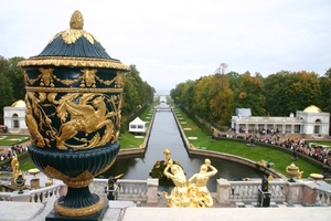 Peterhof - klaar voor opendraaien kraan fonteinen