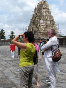 Belur 8