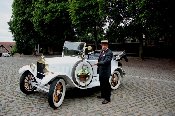 KERNIEL  OLDTIMERS TE HUUR