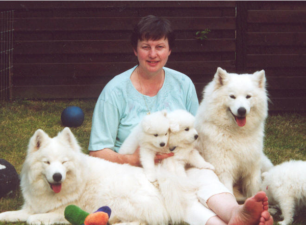 R.  tussen de sammen  2001