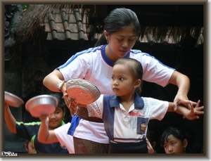 Balinese dansen bij Dwi Mekar