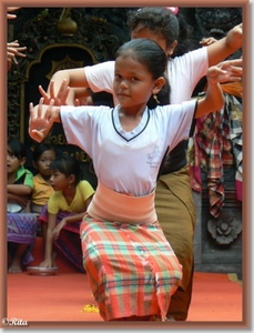 Balinese dansen bij Dwi Mekar