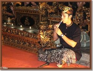 Balinese dansen bij Dwi Mekar