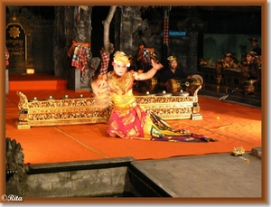 Balinese dansen bij Dwi Mekar