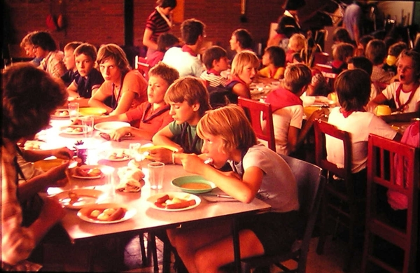 76-VP-kamp Mol - aug. eten