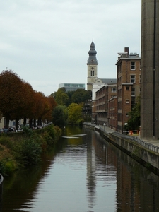 Onze-Lieve-Vrouw Sint-Pieterskerk vanaf Marcellisbrug