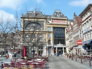 Vrijdagmarkt - volkshuis