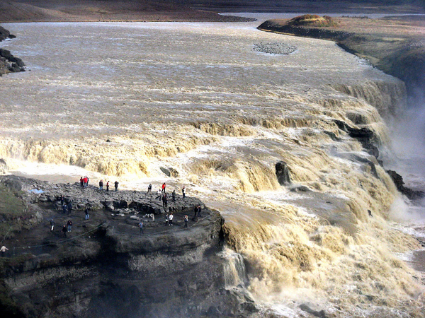 prachtige waterval in ijsland