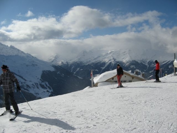 20100405 094 maan - op de pistes