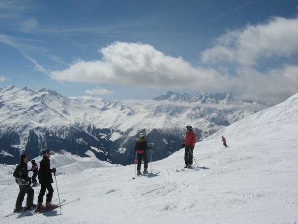 20100405 118 maan - op de pistes