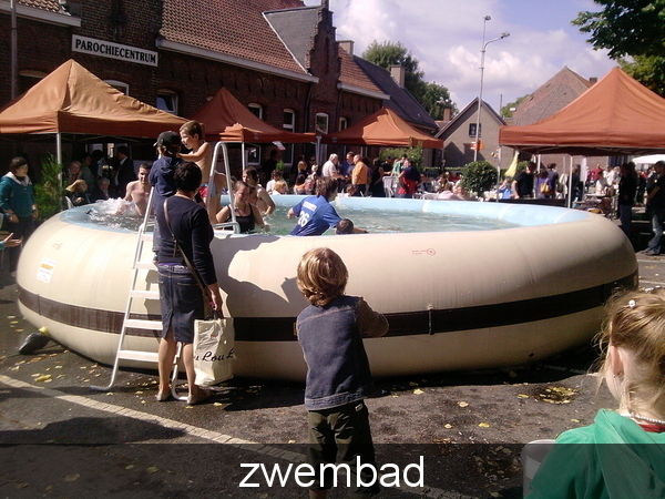 ZWEMBAD 2010