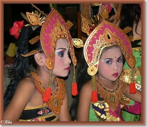 Dansen in Pura Pasupati