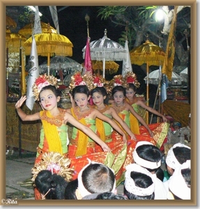 Dansen in Pura Pasupati