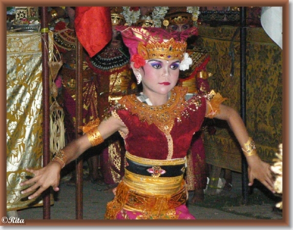 Dansen in Pura Pasupati