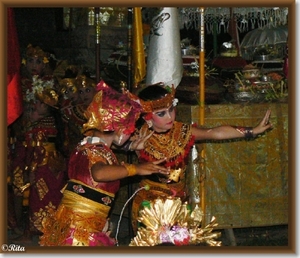 Dansen in Pura Pasupati