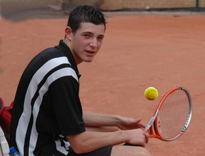 Michael op de tennis