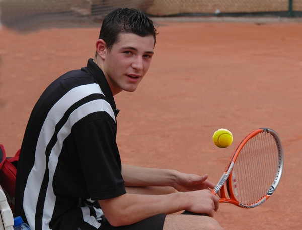 Michael op de tennis