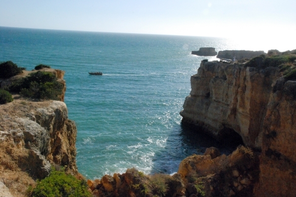 055 Albufeira  wandeling naar strand Coelho