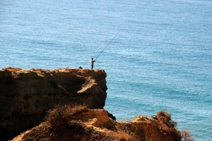 069 Albufeira  wandeling naar rotskusten