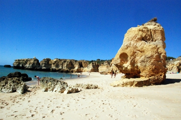 099 Albufeira  wandeling strand Saô Rafael