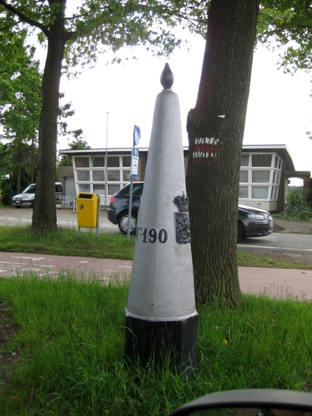 20100528 Luyksgestel granspaal 190