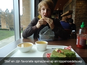 Stef en zijn favoriete spinaziewrap en kippenoedelsoep