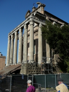 Tempel van Antonius en Faustina