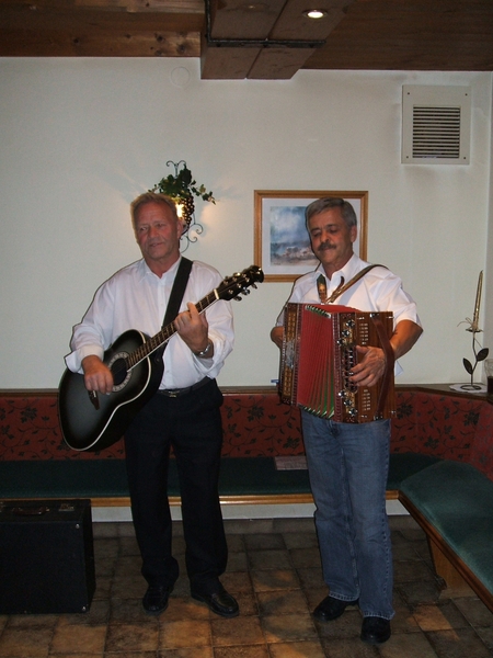 2006_0727Tanzabend0001