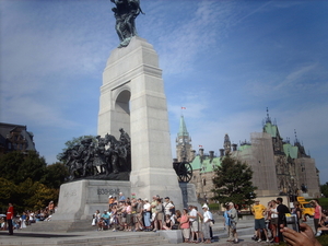 4  Ottawa  _wachtaflossing bij National War Memorial _IMAG3914_GR