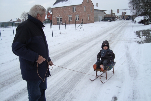 sneeuw met jolien 001