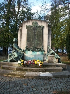 092-Monument-Oude -Paardemarkt