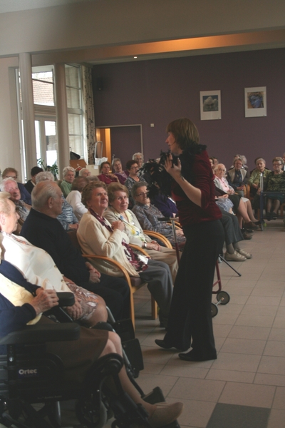 FEESTNAMIDDAG  WOONZORGCENTRUM