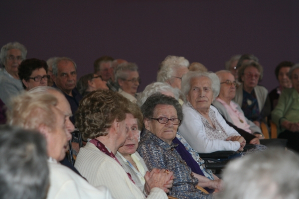 FEESTNAMIDDAG  WOONZORGCENTRUM