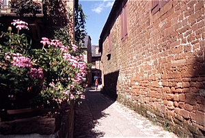 Colonges-la-Rouge (Dordogne)