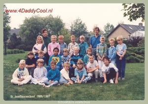 1986 1987 (6)-border