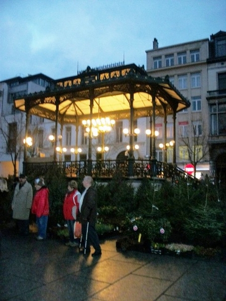 047-De Fraaie Smeedijzeren Kiosk op de Kouter