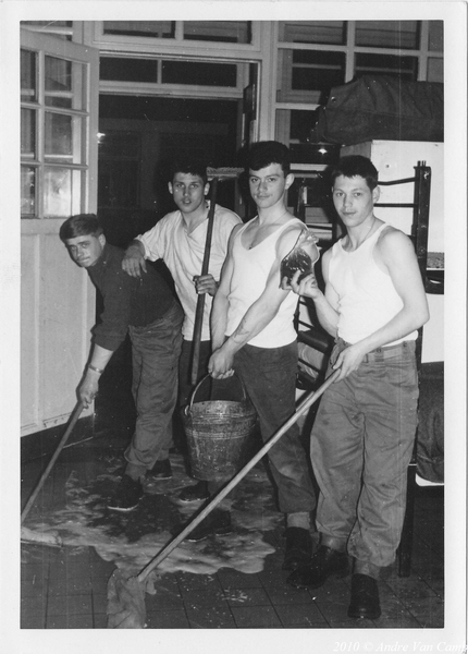 1966-04-02 Compagniekuis
