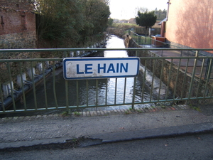 Petite rivi�re qui passe � Braine-le-Ch�teau