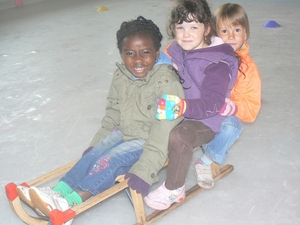 Schaatsen Britt 060608 025