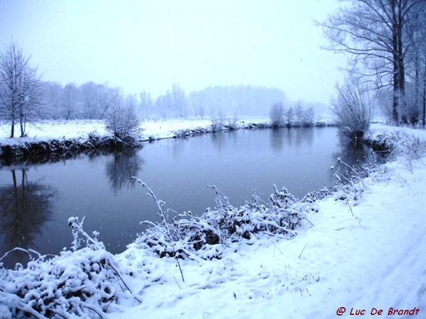 Denderleeuw wandeling sneeuw