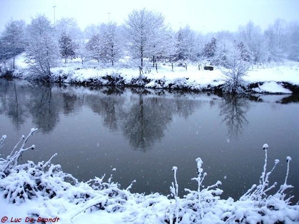 Denderleeuw wandeling sneeuw