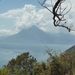 55 Lago de Atitlan _P1080798 _zicht op het meer